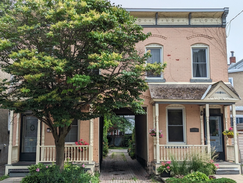 Figure 50: Random cool Town House