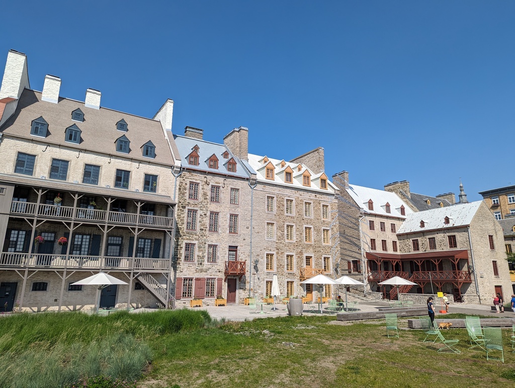 Figure 16: Place des Canotiers