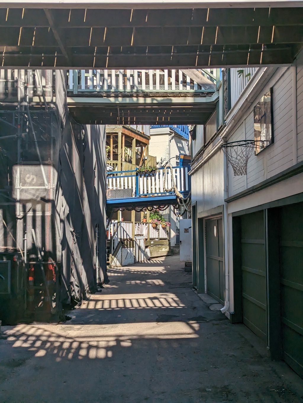 Figure 24: Rue Sous-le-Cap