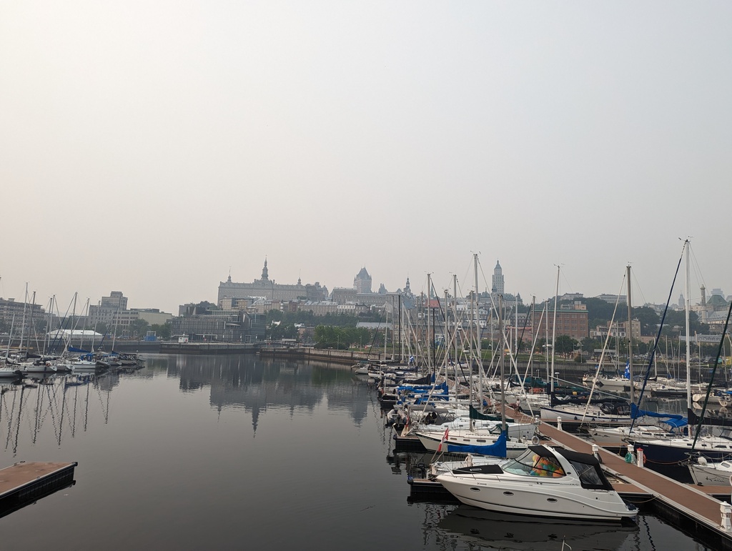 Figure 10: Québec City in morning fog from Basin Louise